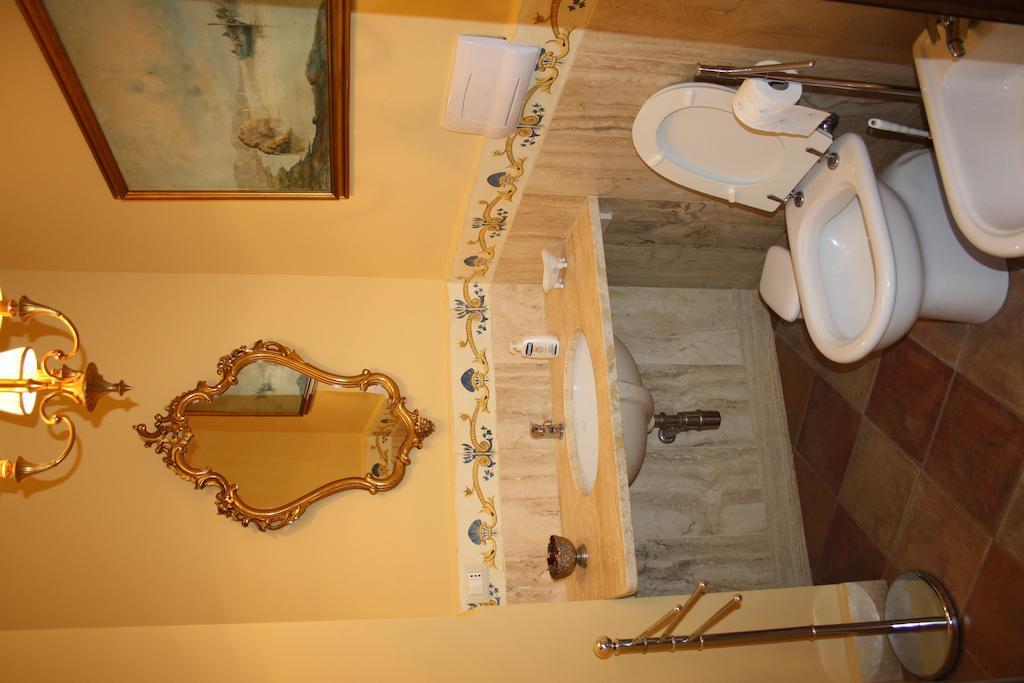 Dal Barone Vincenti Villa Isola delle Femmine Phòng bức ảnh